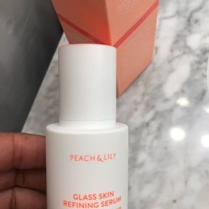 Peach & Lilly Glass Skin Refining Serum NIB